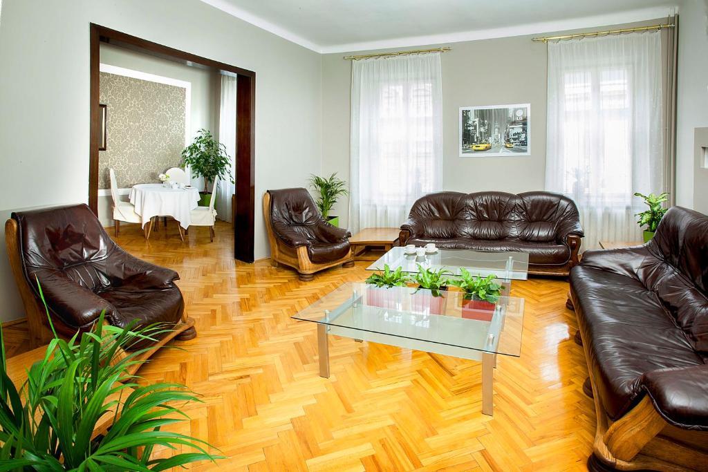 Hotel Wyzsza Brama Centrum Cieszyn  Eksteriør billede