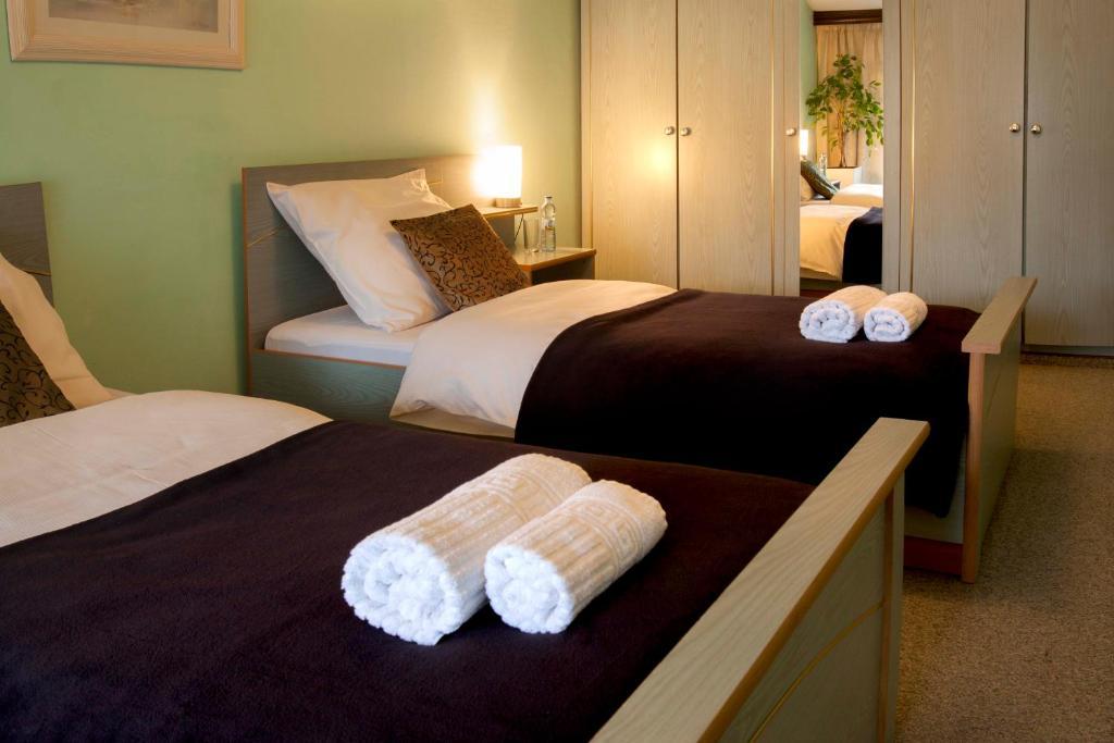 Hotel Wyzsza Brama Centrum Cieszyn  Eksteriør billede