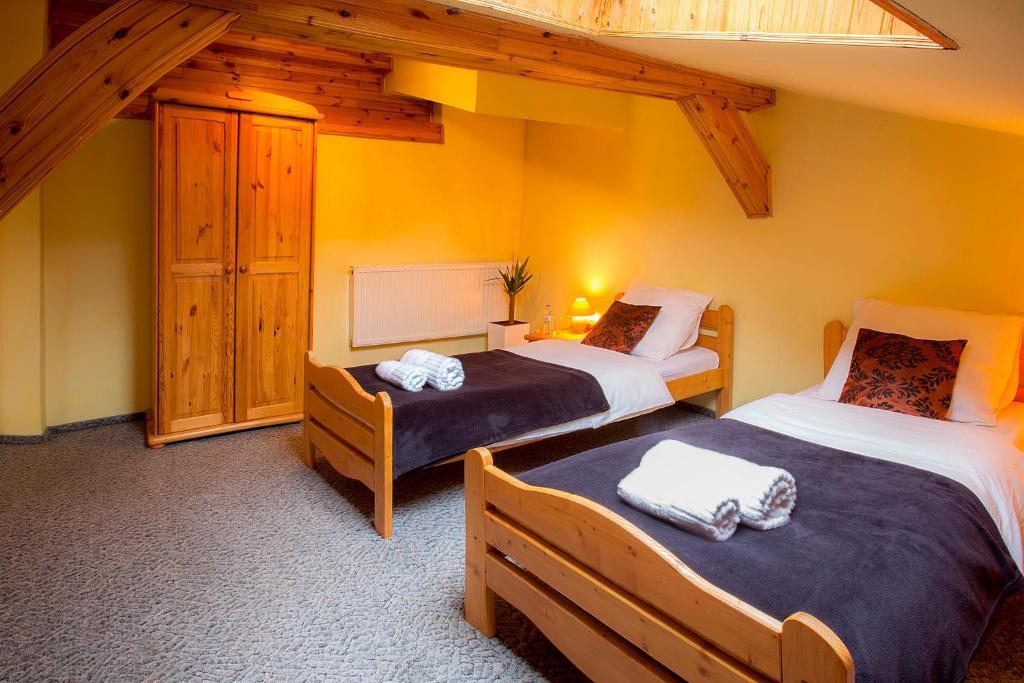 Hotel Wyzsza Brama Centrum Cieszyn  Eksteriør billede