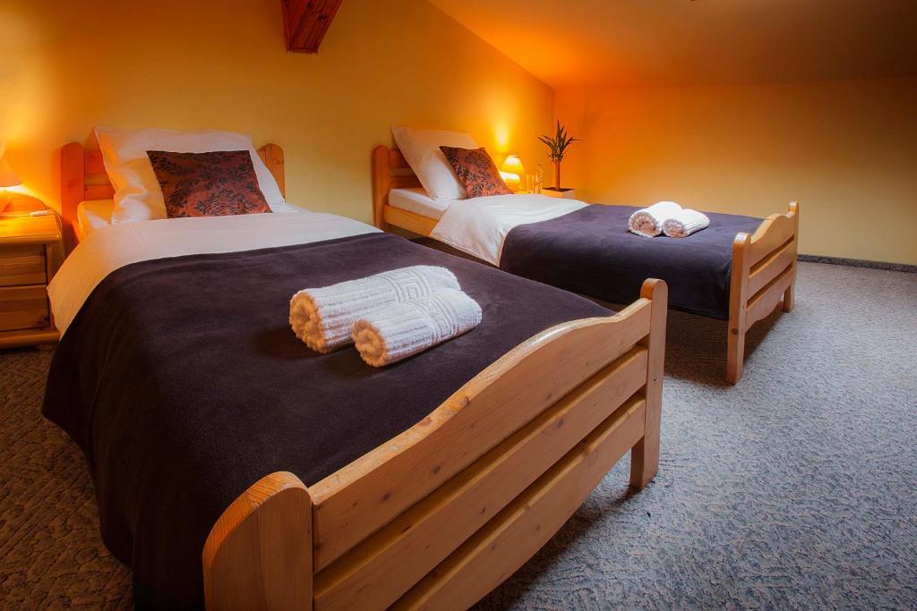 Hotel Wyzsza Brama Centrum Cieszyn  Værelse billede