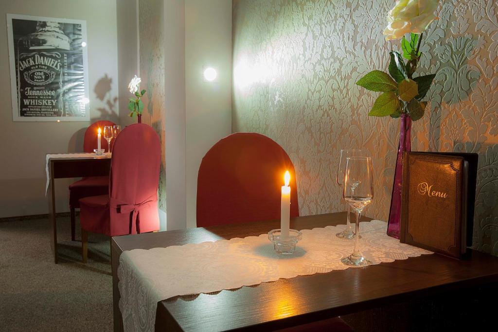 Hotel Wyzsza Brama Centrum Cieszyn  Eksteriør billede